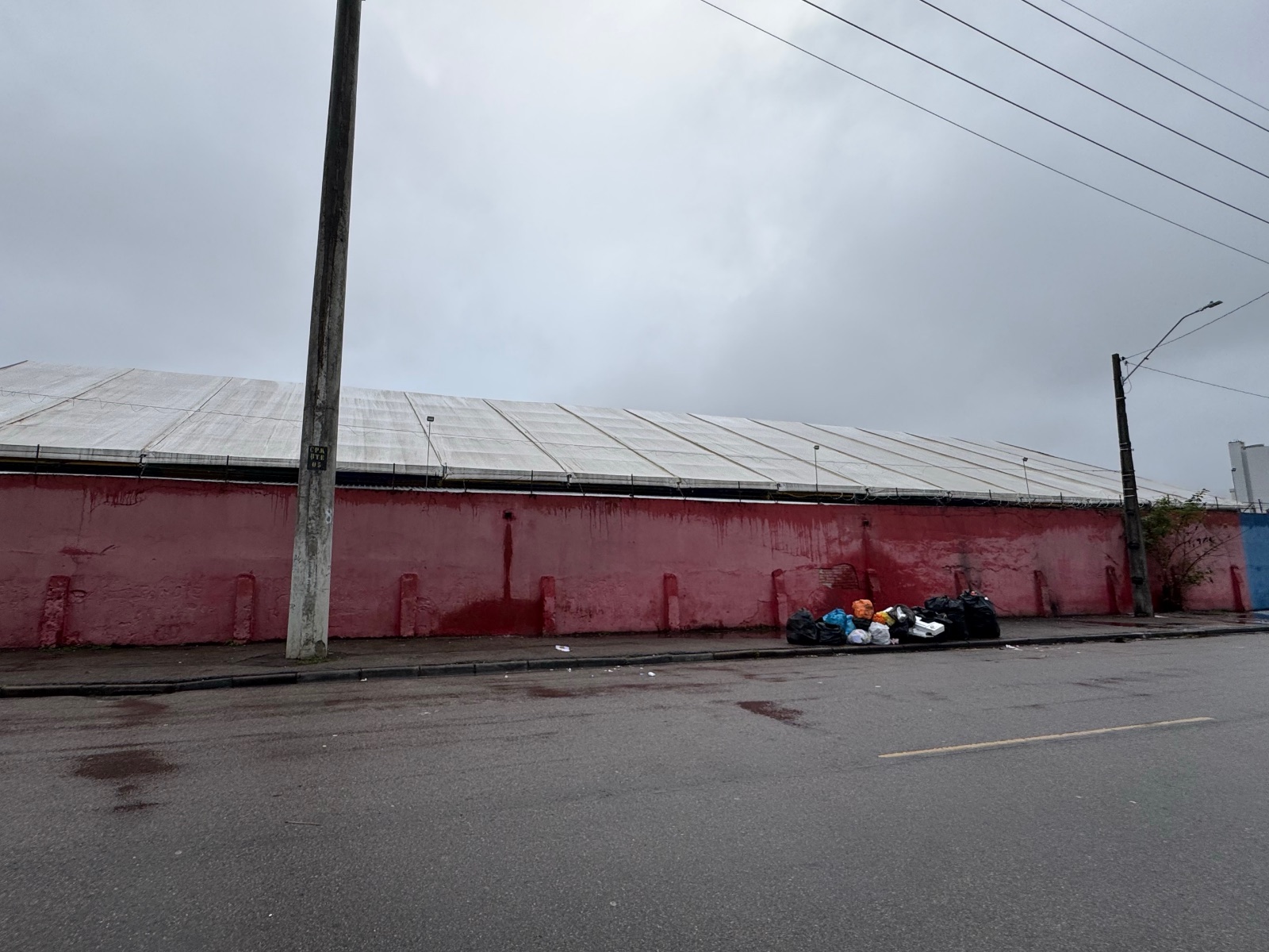 Paraná Clube — cobertura de lona: depois da lavagem